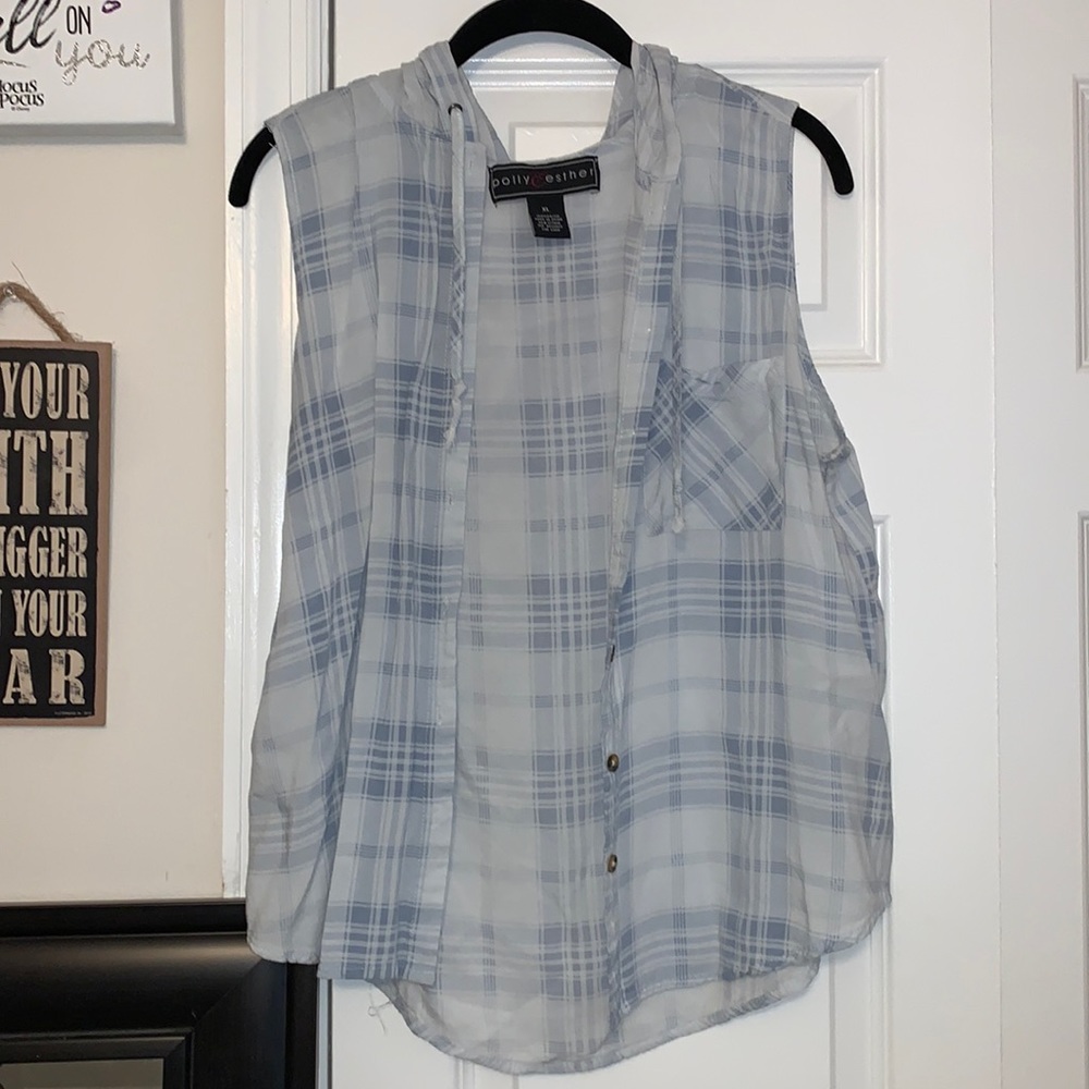 Size x large light hooded pullover button up vest